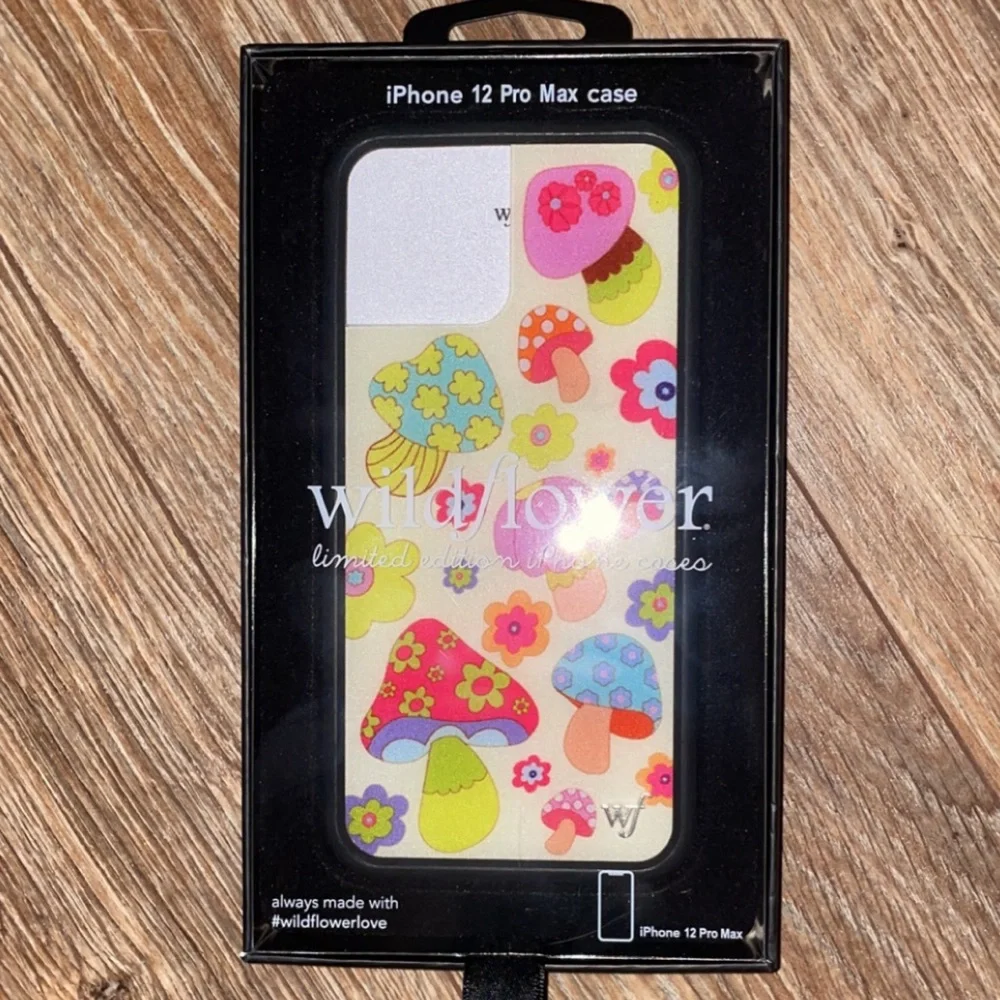NIB Wildflower Groovy Shroom iPhone 12 Pro Max Case